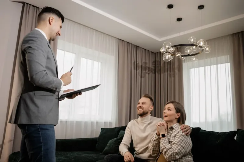 Zarządzanie najmem w Warszawie. Jak porównać oferty firm